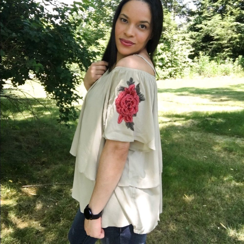 Embroidered Blouse - Picture 2 of 5